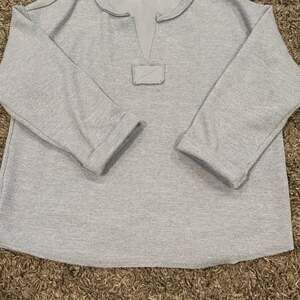 Blu Pepper Notched V-Neck Waffle Knit Henley Top in Blue Grey